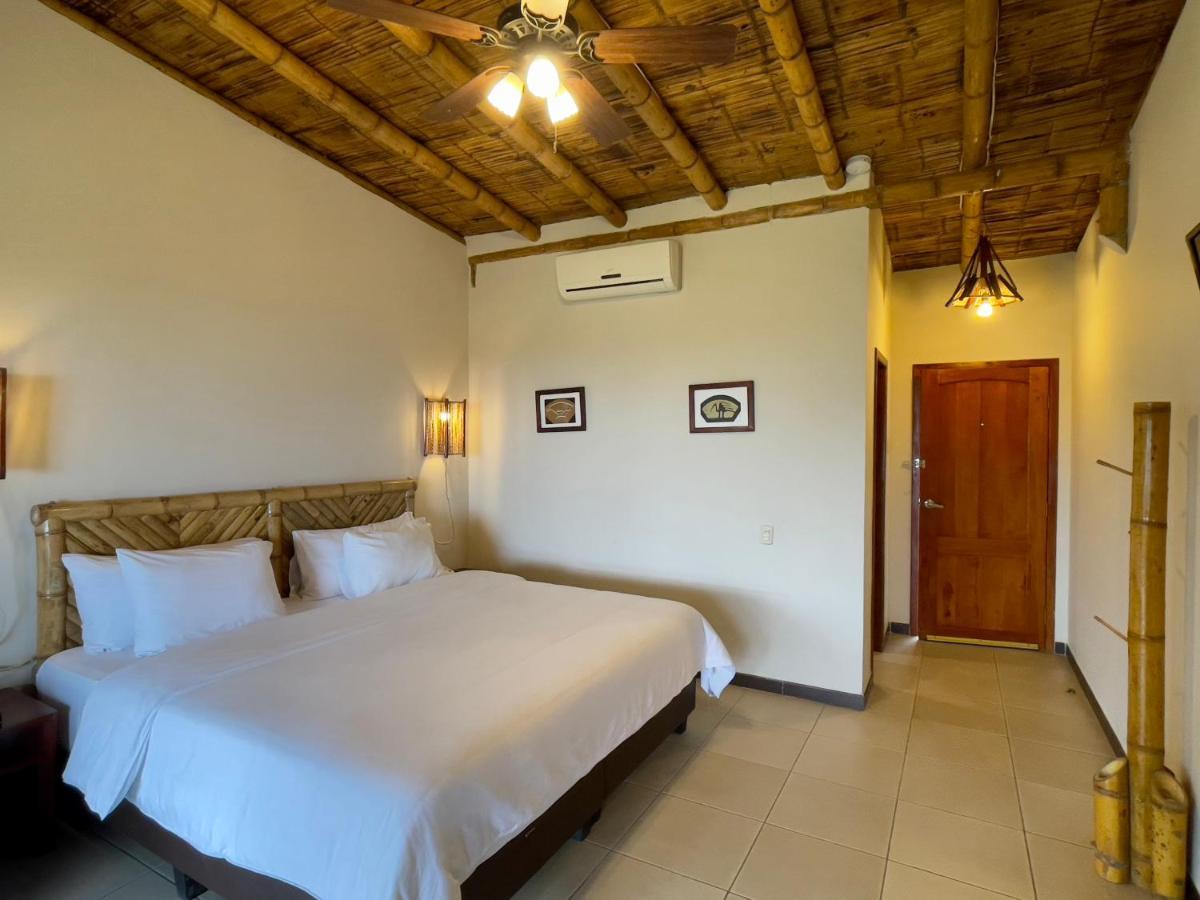 Nativa Bambu Ecolodge Montanita Luaran gambar
